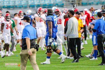 CFB2021TaxSlayerGatorBowlUKvsNCState1-2-21MDSVA-112
