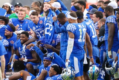 CFB2021TaxSlayerGatorBowlUKvsNCState1-2-21MDSVA-114