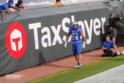 CFB2021TaxSlayerGatorBowlUKvsNCState1-2-21MDSVA-169