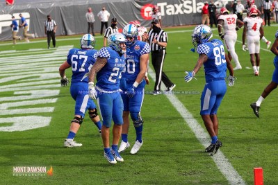 CFB2021TaxSlayerGatorBowlUKvsNCState1-2-21MDSVA-175