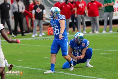 CFB2021TaxSlayerGatorBowlUKvsNCState1-2-21MDSVA-183