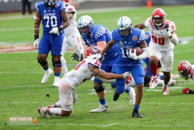 CFB2021TaxSlayerGatorBowlUKvsNCState1-2-21MDSVA-65