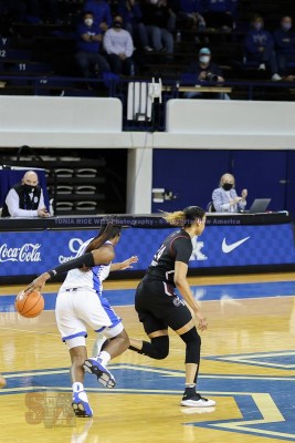 CWBBKentuckyvsSouthCarolina1-10-21TRWSVA-63