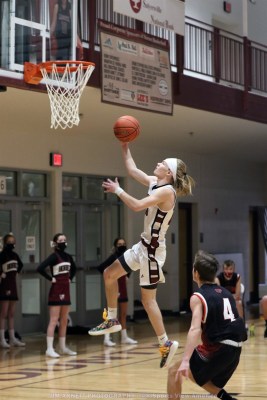 HSBBMagoffin62vsPrestonsburg60JASVA2-1-21-67