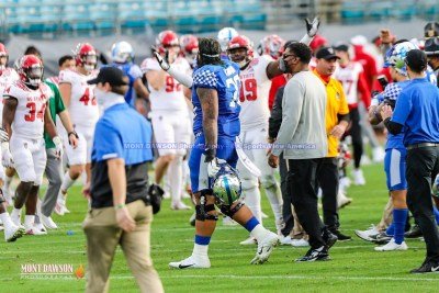 CFB2021TaxSlayerGatorBowlUKvsNCState1-2-21MDSVA-112