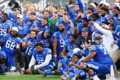 CFB2021TaxSlayerGatorBowlUKvsNCState1-2-21MDSVA-117