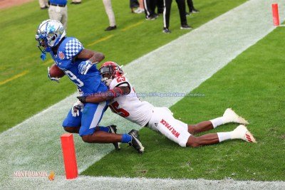 CFB2021TaxSlayerGatorBowlUKvsNCState1-2-21MDSVA-137