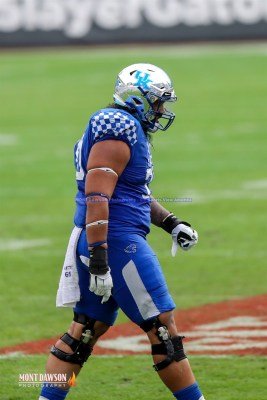 CFB2021TaxSlayerGatorBowlUKvsNCState1-2-21MDSVA-75