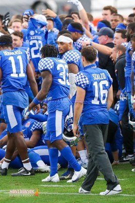 CFB2021TaxSlayerGatorBowlUKvsNCState1-2-21MDSVA-115