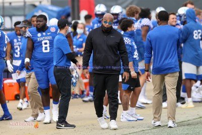 CFB2021TaxSlayerGatorBowlUKvsNCState1-2-21MDSVA-14