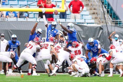 CFB2021TaxSlayerGatorBowlUKvsNCState1-2-21MDSVA-35