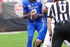 CFB2021TaxSlayerGatorBowlUKvsNCState1-2-21MDSVA-45