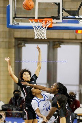 CWBBKentuckyvsSouthCarolina1-10-21TRWSVA-13