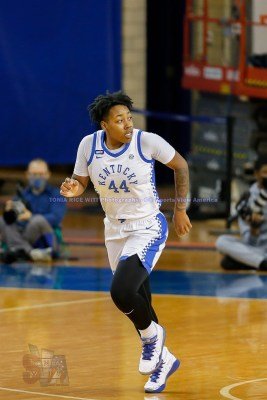 CWBBKentuckyvsSouthCarolina1-10-21TRWSVA-14