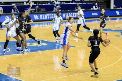 CWBBKentuckyvsSouthCarolina1-10-21TRWSVA-35
