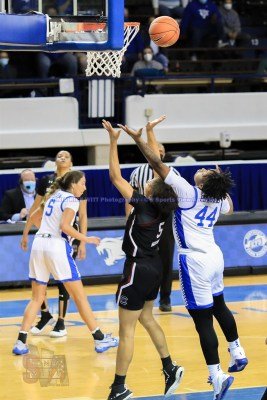 CWBBKentuckyvsSouthCarolina1-10-21TRWSVA-36