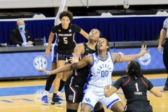 CWBBKentuckyvsSouthCarolina1-10-21TRWSVA-37
