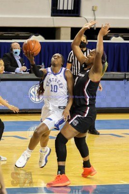 CWBBKentuckyvsSouthCarolina1-10-21TRWSVA-79