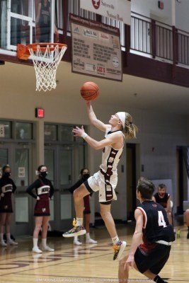 HSBBMagoffin62vsPrestonsburg60JASVA2-1-21-67