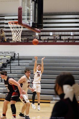 HSBBMagoffin62vsPrestonsburg60JASVA2-1-21-83