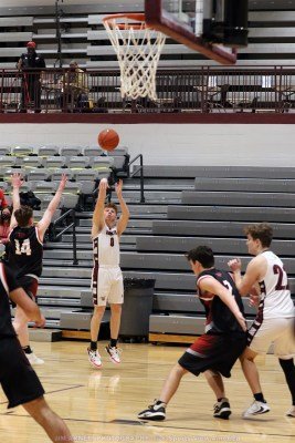 HSBBMagoffin62vsPrestonsburg60JASVA2-1-21-85