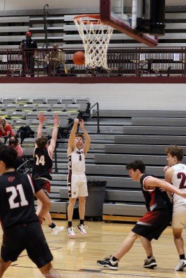 HSBBMagoffin62vsPrestonsburg60JASVA2-1-21-86