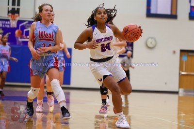 HSGBMontgomeryCoLadyIndiansvsWestJessamineJV-35