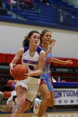 HSGBMontgomeryCoLadyIndiansvsWestJessamineJV-69