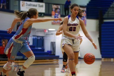 HSGBMontgomeryCoLadyIndiansvsWestJessamineJV-9