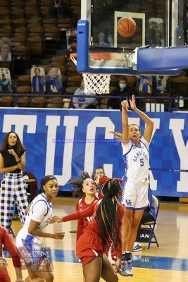 WBBUKHoopsvsArkansas12-31-20TRWSVA-21